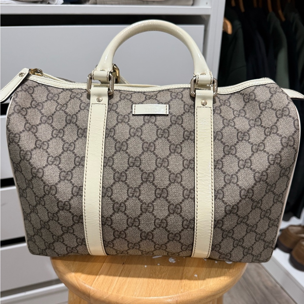Authentic Gucci satchel